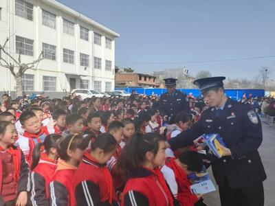 丹凤县公安局多项措施让“我为群众办实事”活动“全面开花”